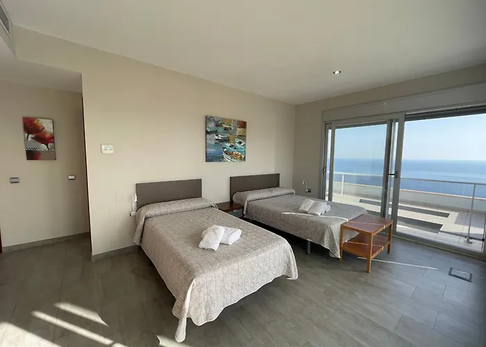 Entremares - Grupo Antonio Perles Calpe