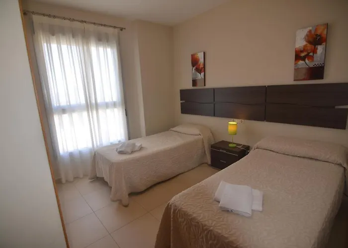 Entremares - Grupo Antonio Perles *